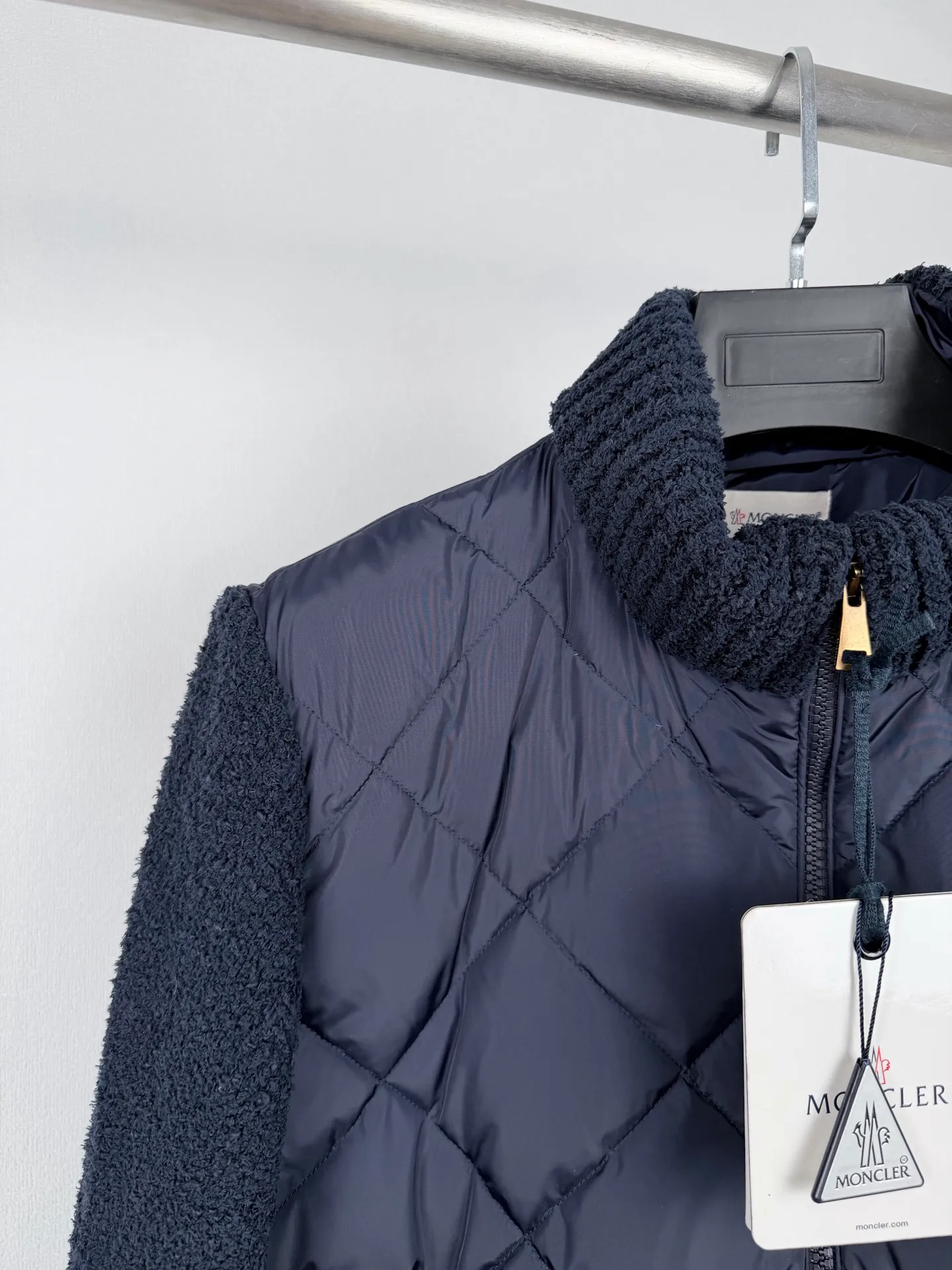 P505【Premium 】 MONCLER/ ： 100% ， ， ， 。 100% ， ， ， ， 。 70% +30% ， ， ， ， ， ， 。 71% 、28% 1% ， ， ， ， ， ， 。 Quality ： 90% ， ， ， ， 。 ： ， ， ， 。 ， ， 、 ， 。 ， ， ， 。 ， ， 。 ： ， ， ， 、 。 ， ， ， ， 、 。 ， ， ， 。 、 ， 。 ： Size:S M L